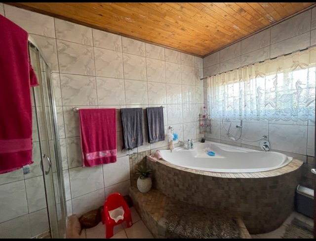 3 BEDROOM HOUSE FOR SALE IN LOUMARINA AH